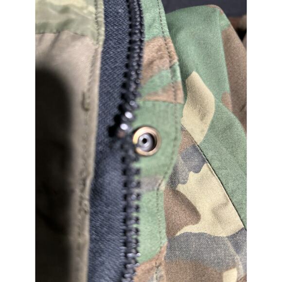 US Military Cold Weather Parka Desert Camo Jacket Men’s Large *No Zipper* - Picture 8 of 9